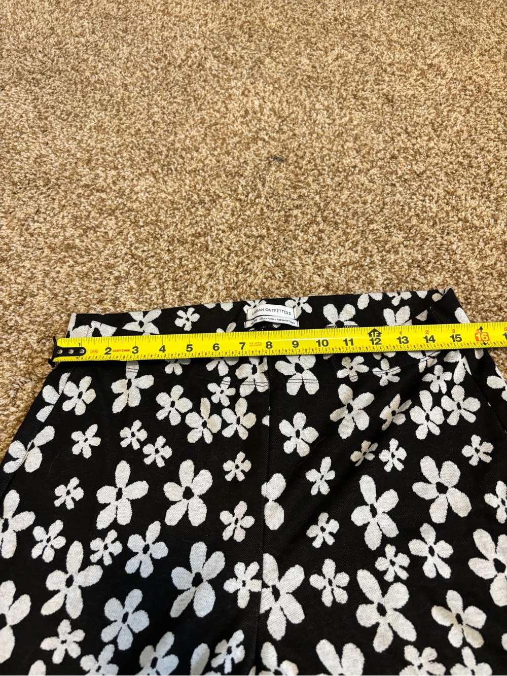 Urban Outfitters || Black and White Floral Retro Style Knit Flare Pants Size XL - Picture 7 of 8